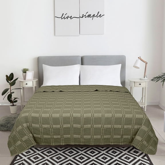 Mainstays Cloud Matelasse Quilt, Bay Leaf Green, Full/Queen