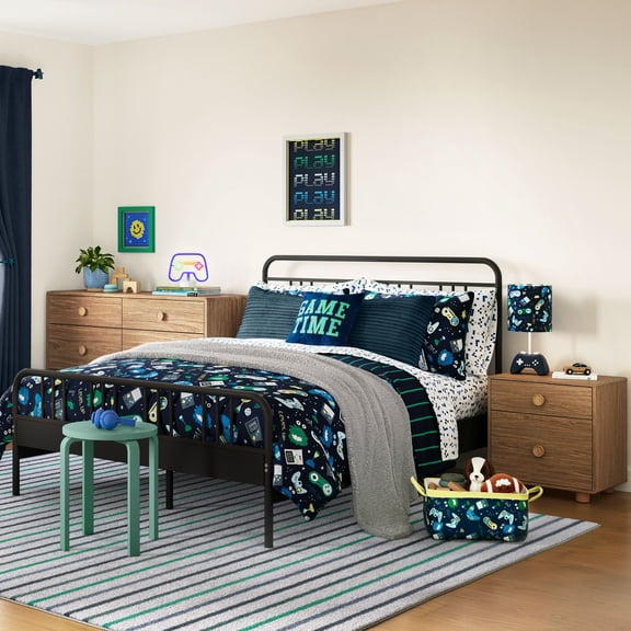 Mainstays Kids Full Size Metal Platform Bed Frame, Black