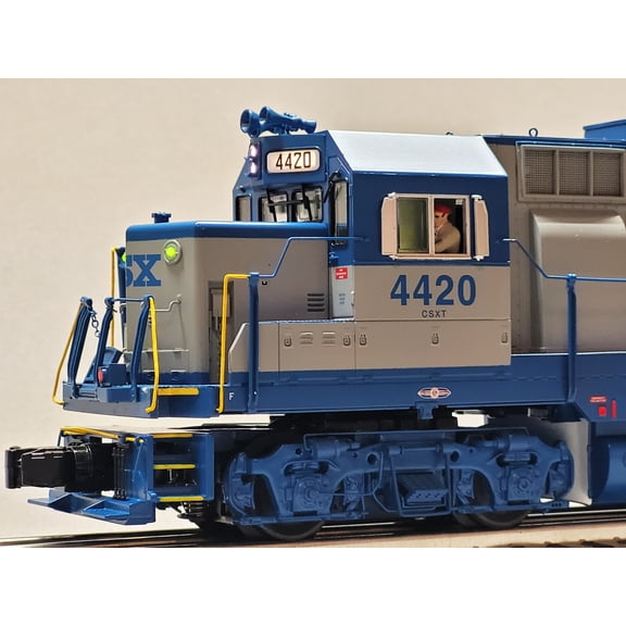 MTH PREMIER CSX GP-35 LOW HOOD DIESEL ENGINE PROTOSOUND 3 O GAUGE 20-22081-1
