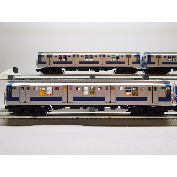 MTH PREMIER MTA BRIGHTON / NASSAU R9 4-CAR SUBWAY SET W/PROTO 3 O GAUGE 20-21943-1
