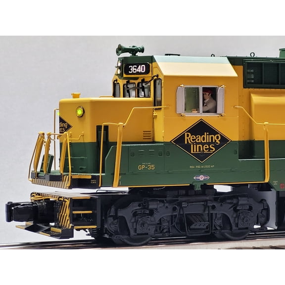 MTH PREMIER READING GP-35 LOW HOOD DIESEL PROTO-SOUND 3 O GAUGE 20-22079-1