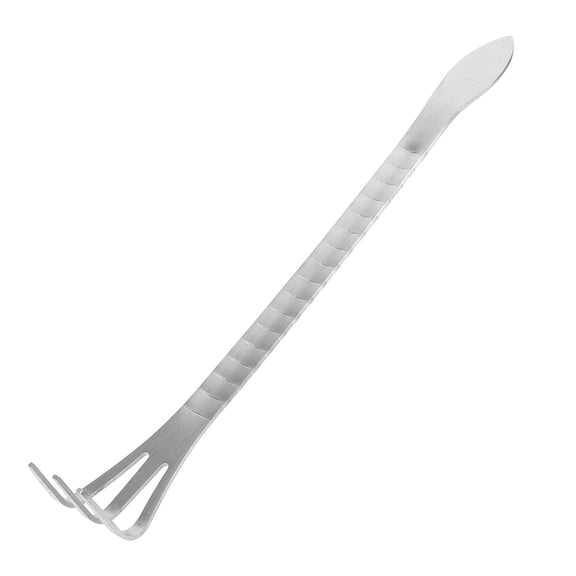 OATIPHO  Durable Stainless Steel Rake for Precision Weeding and Aeration