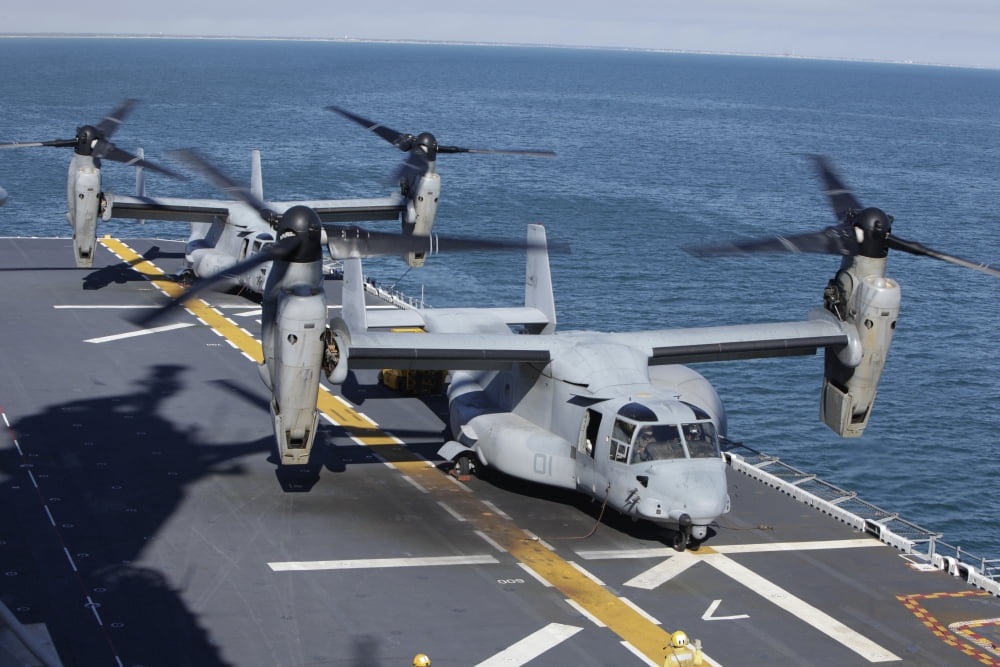 MV-22 Osprey tiltrotor aircraft on the flight deck of USS Kearsarge Canvas Art - Stocktrek Images (35 x 23)