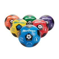 Pallone Da Calcio Sull'erba Di Un Campo Da Calcio Di Uno Stadio All Imbrunire Con Luci Accese