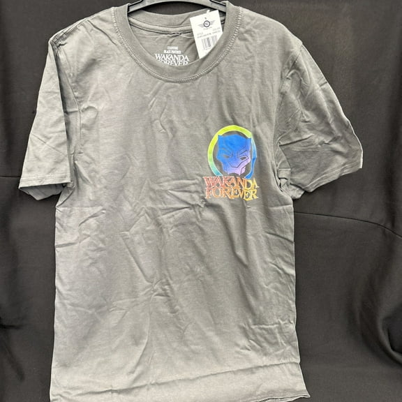 Mad Engine Black Panther Charcoal Graphic Kids Tshirt Medium