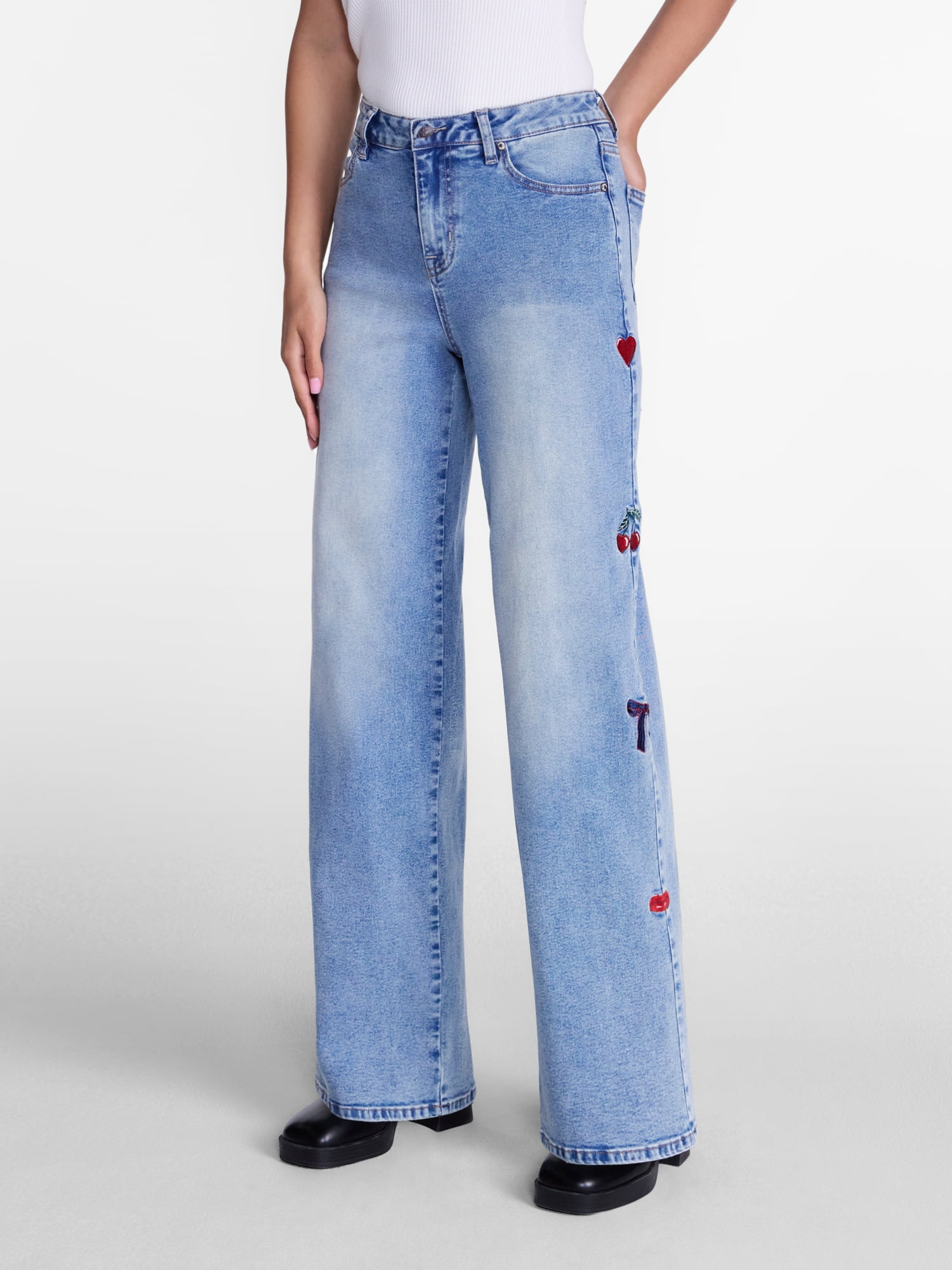 Madden NYC Women’s Ultra 90's Jeans with Icon Embroidery, 32'' Inseam, Sizes 00-18