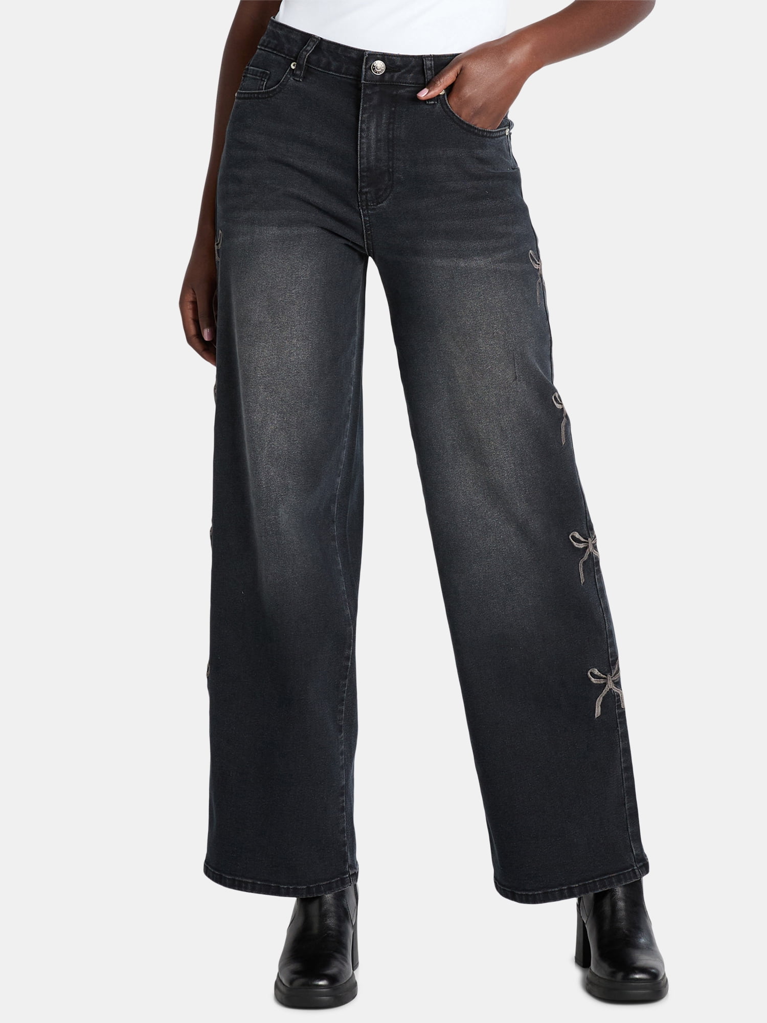 Madden NYC Women's Ultra 90s Fit Jeans with Embroidery, 32" inseam, Sizes 00-18