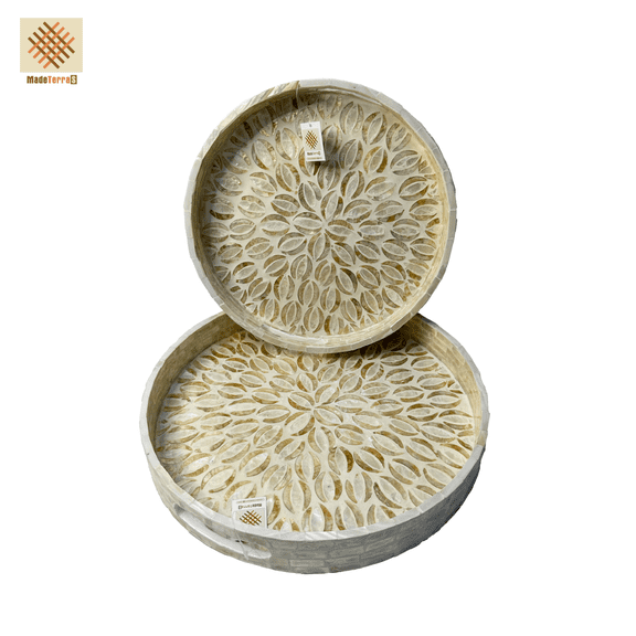 MadeTerraS Mother of Pearls Round Serving Tray| Natural Hand Made Boho Wicker Decorative for top Coffee Table Bathroom Kitchen Counter Partie Breakfast Tea