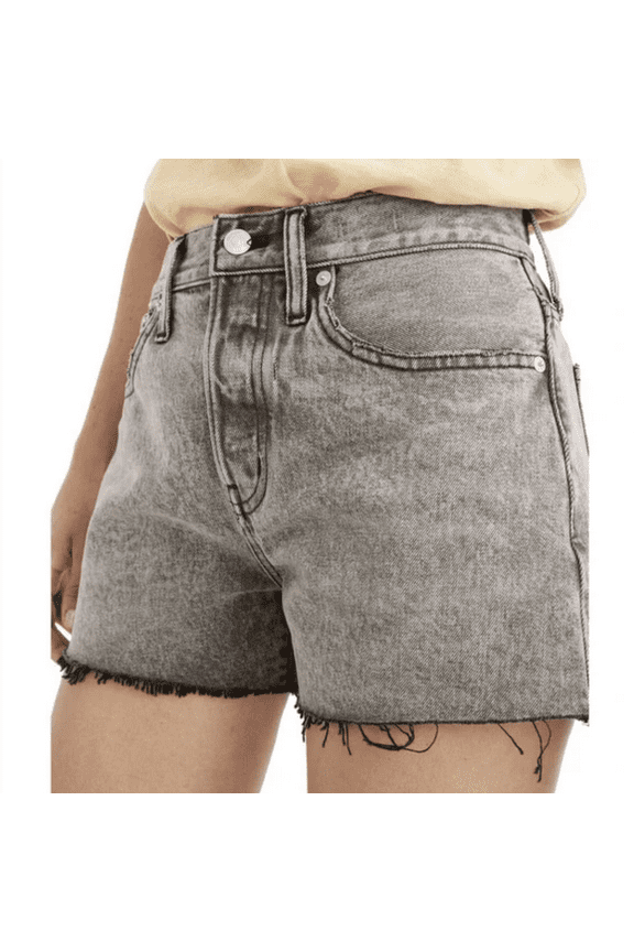 Relaxed Denim Shorts in Noll Wash, Size 28