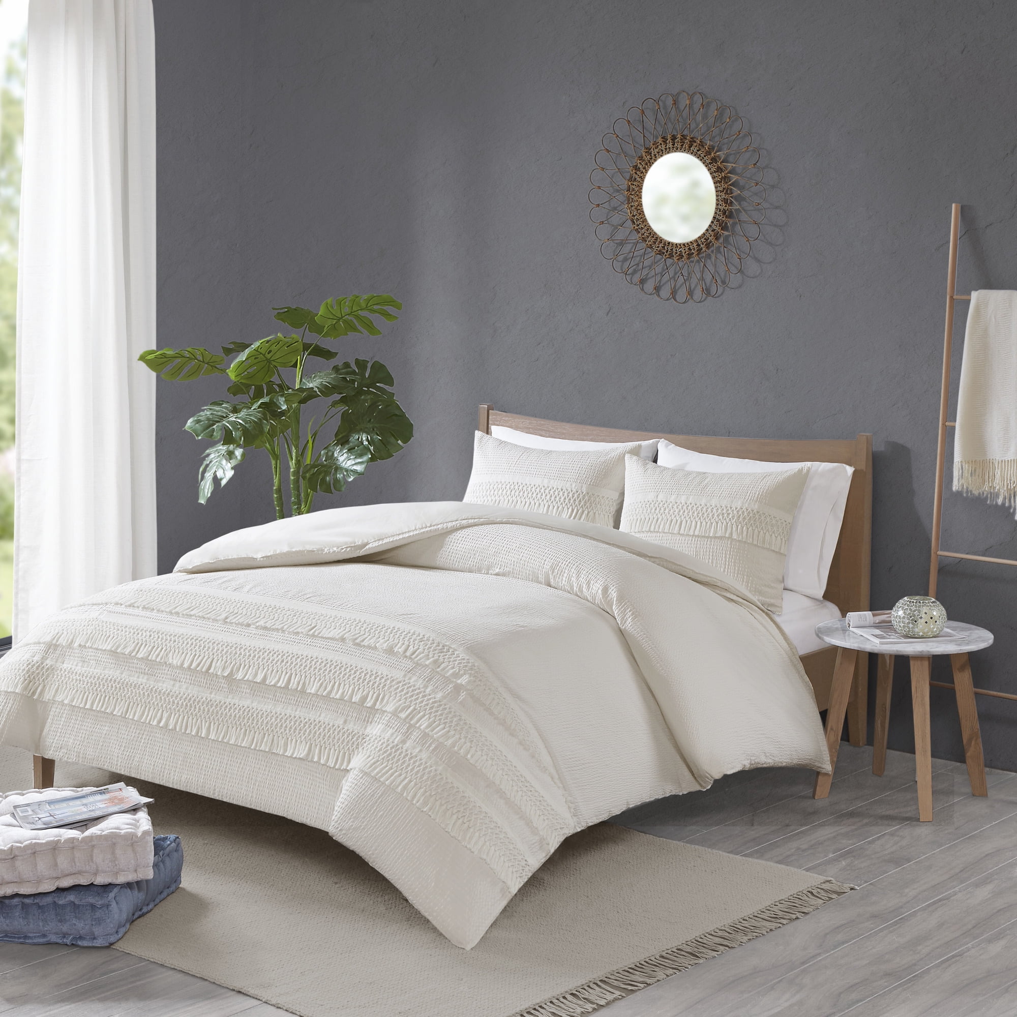 Ivory Cotton Seersucker King Comforter Set with Tassels