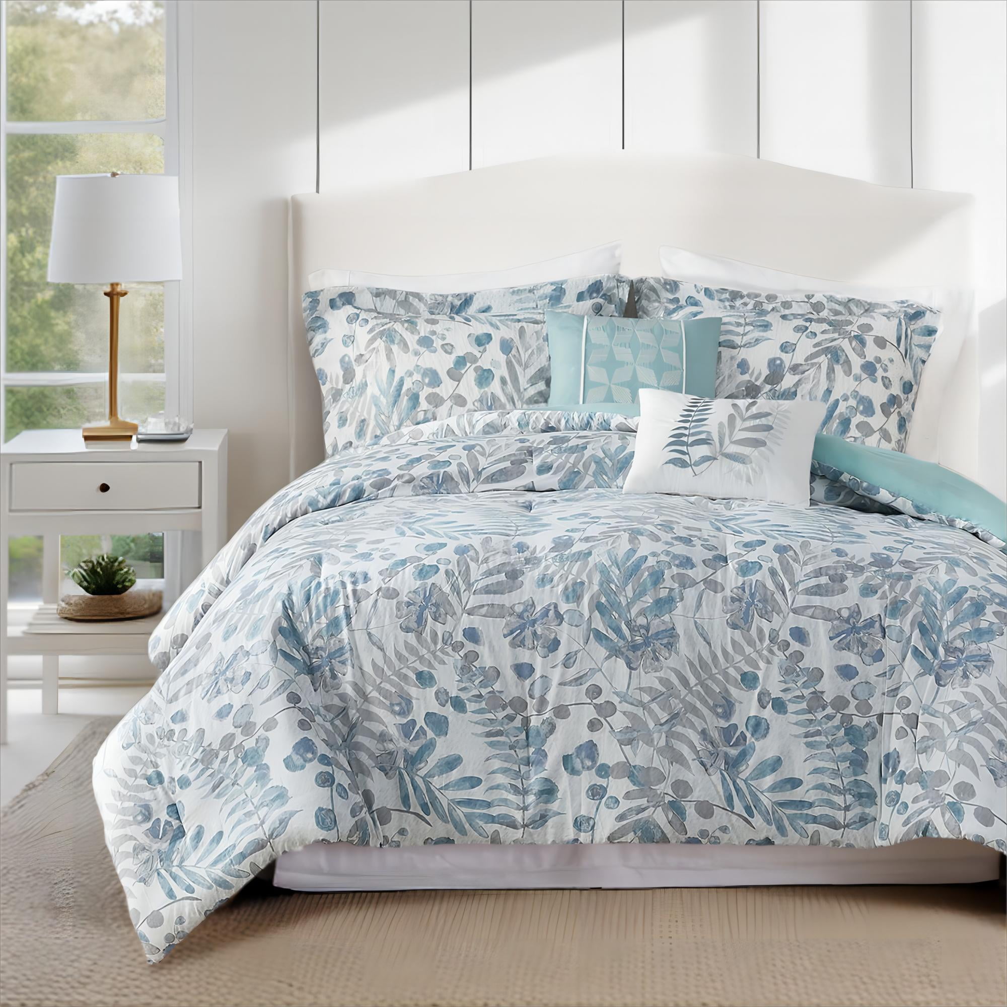 Full Blue Microfiber Seersucker Comforter Set with Pillows