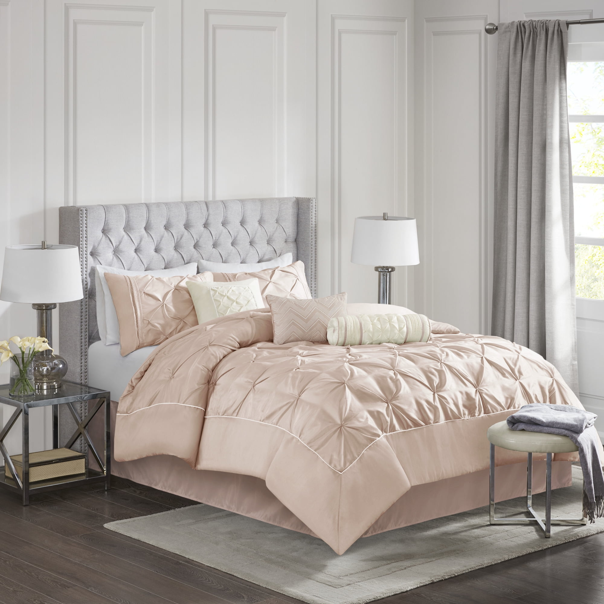 Blush Full 7-Piece Tufted Comforter Set with Decorative Pillows