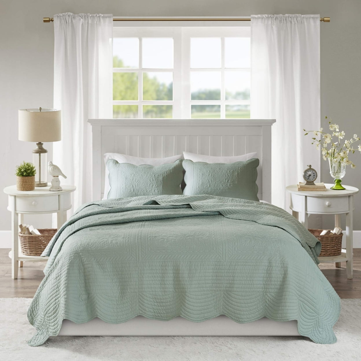 Seafoam Green Microfiber Reversible Full/Queen Quilt Set