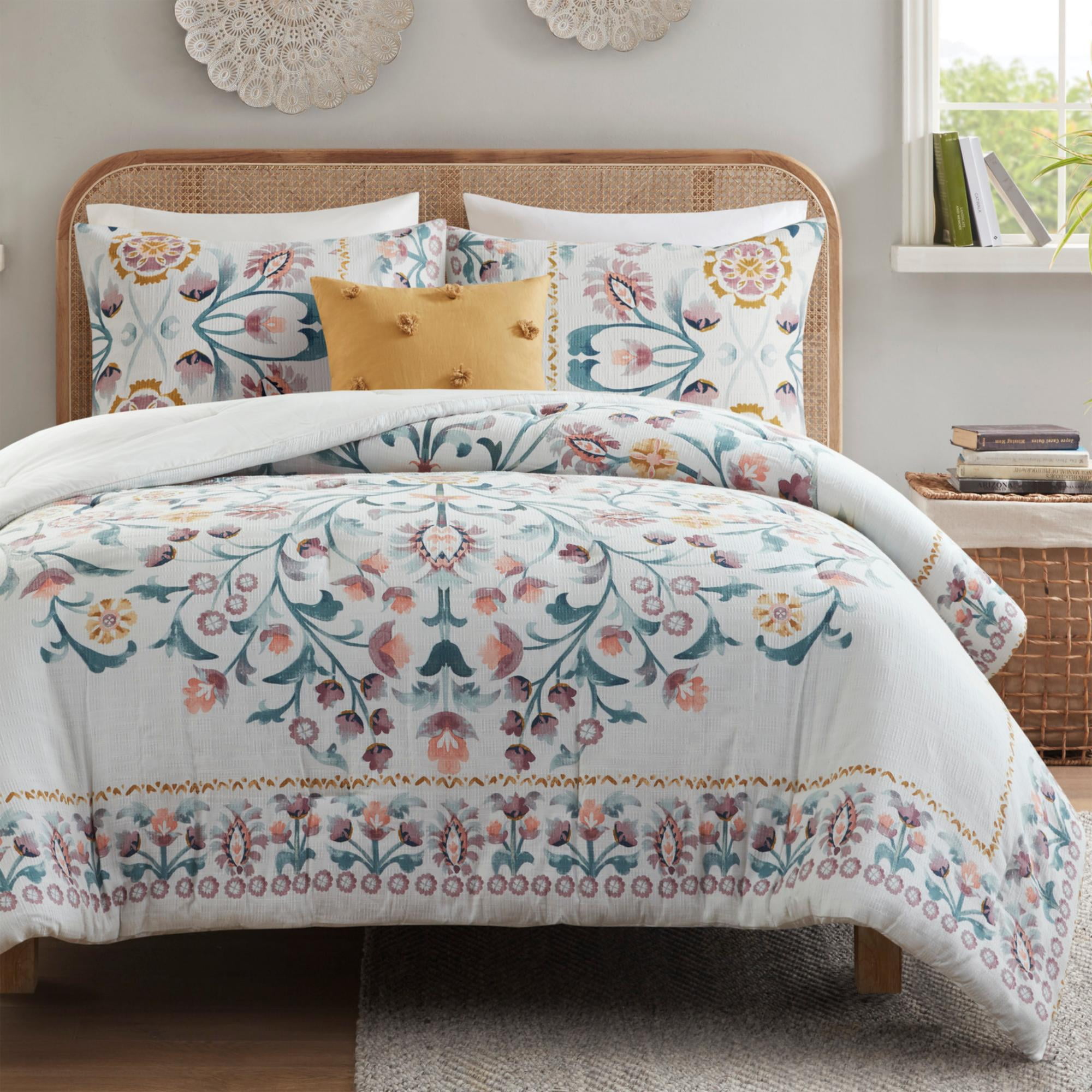 King Blush Floral Down Alternative Microfiber Comforter Set
