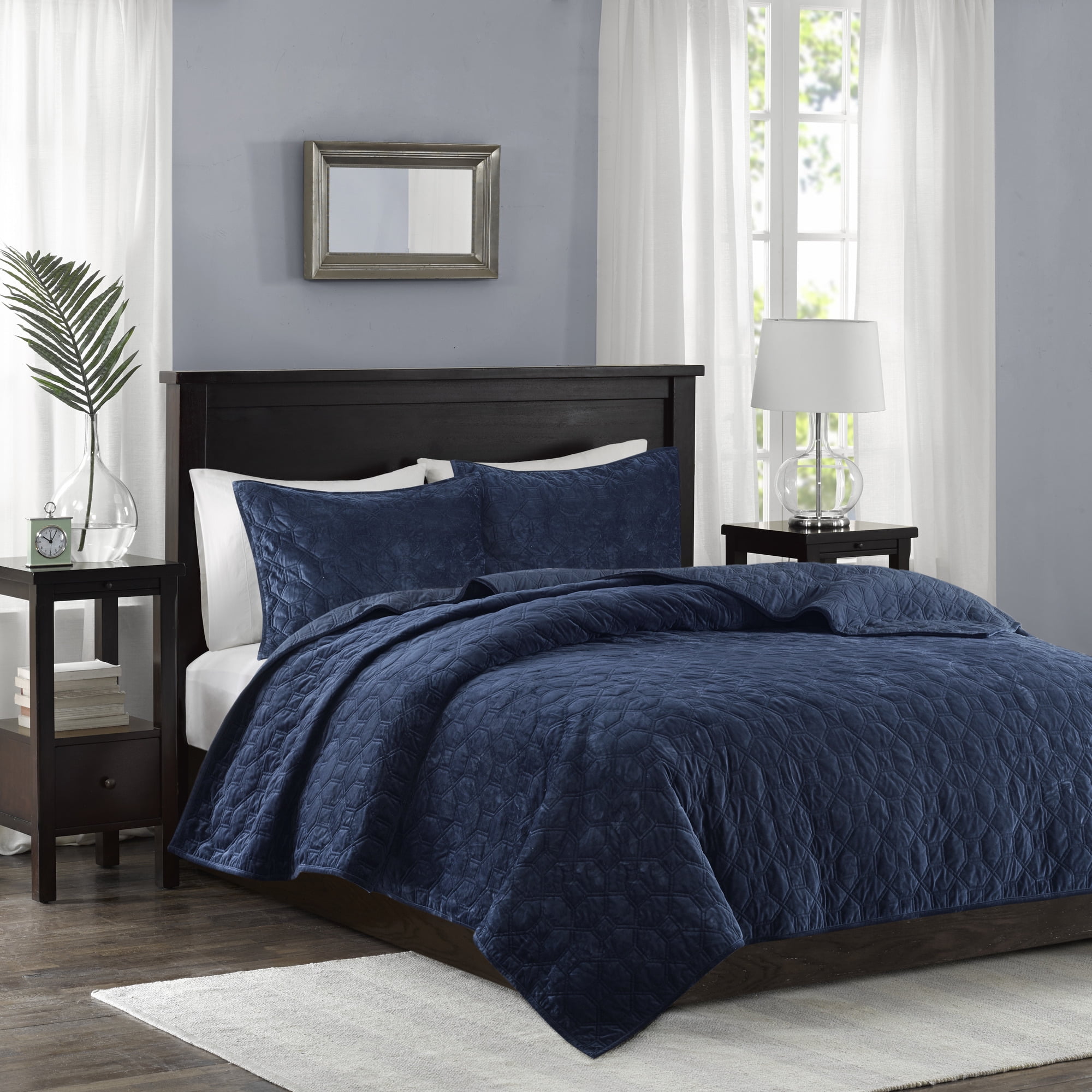 Navy Full Velvet Reversible Quilt Set with Shams
