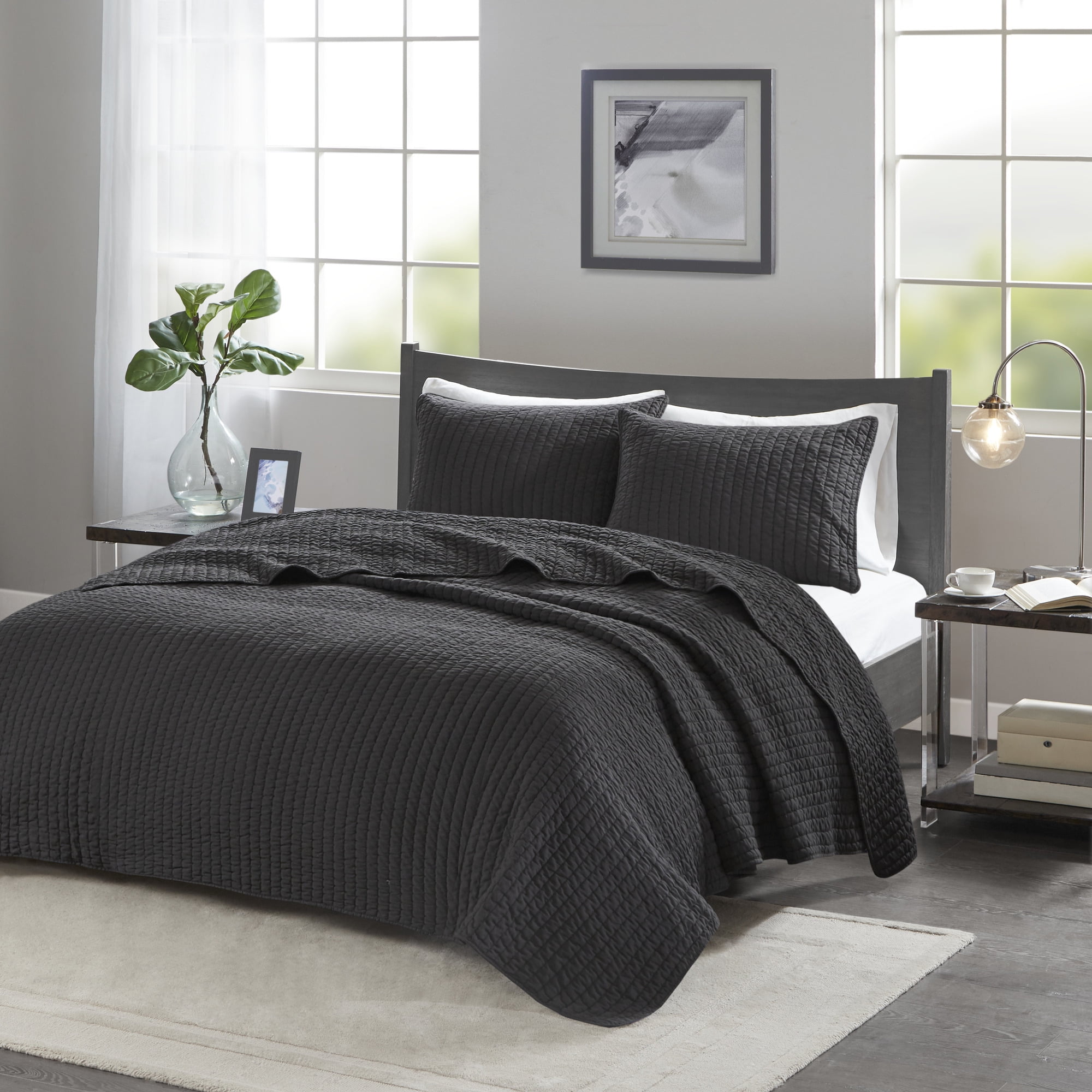 Cozy Farmhouse Black Microfiber Twin Quilt Set with Reversible Design