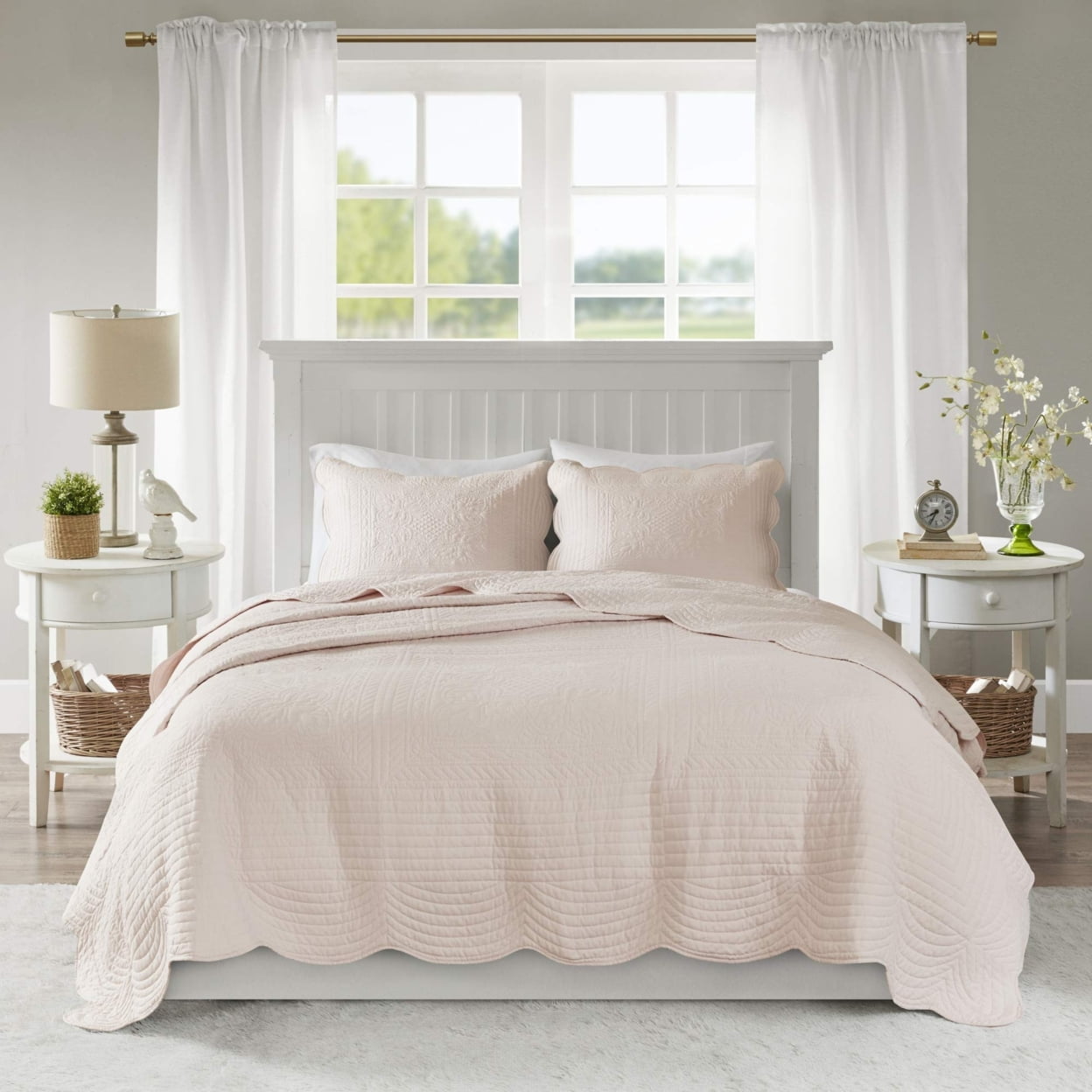 King Pink Reversible Microfiber Quilt Set with Scalloped Edges