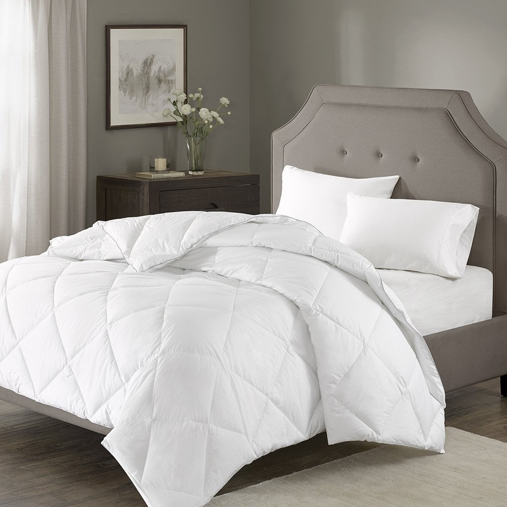 Luxurious White Cotton King Down Alternative Duvet with Diamond Quilting