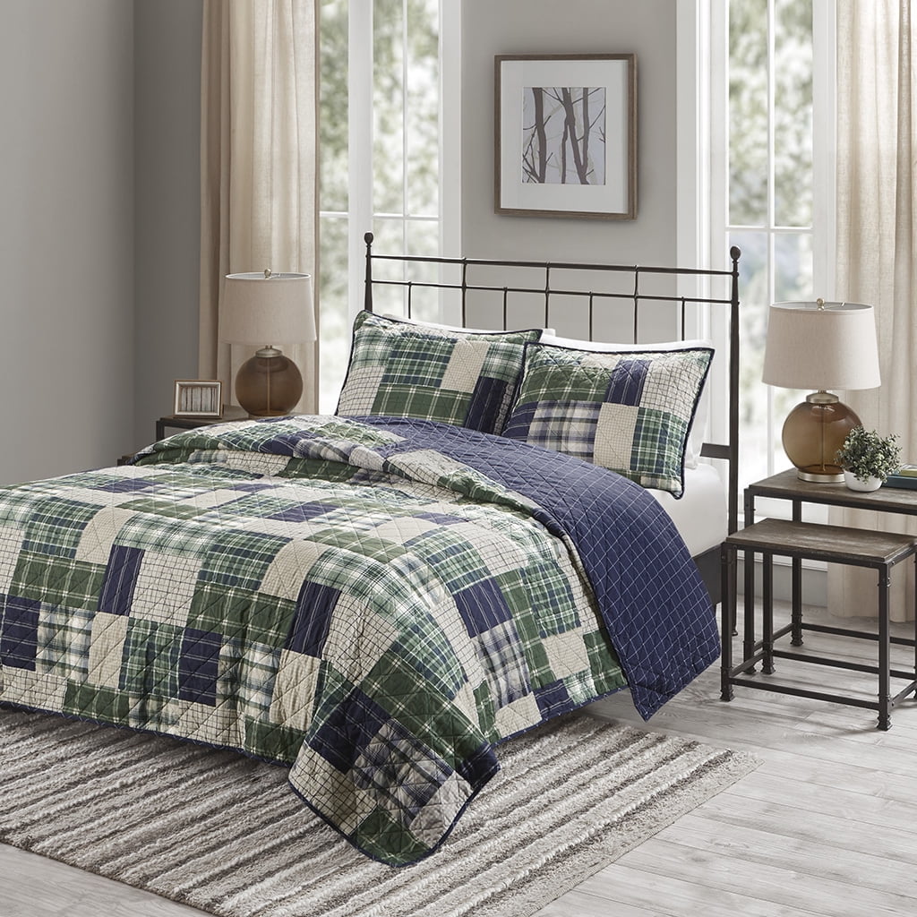Green and Navy Reversible Microfiber Full Quilt Set
