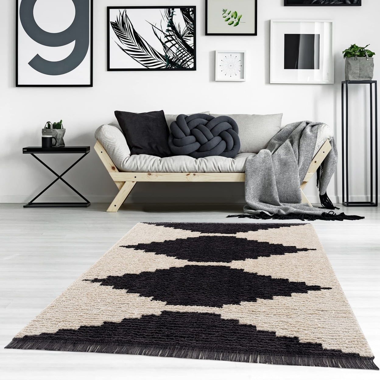 Amanda Black & Ivory Soft High Pile 6' x 9' Modern Area Rug