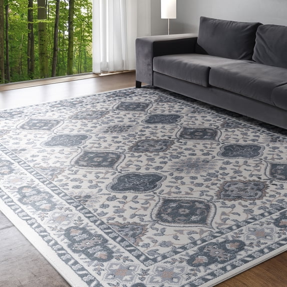 Madison Traditional 5' x 7' Cream and Gray Polypropylene Indoor Area Rug
