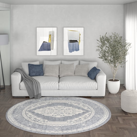 Madison Traditional 8' Round Cream and Gray Polypropylene Indoor Area Rug