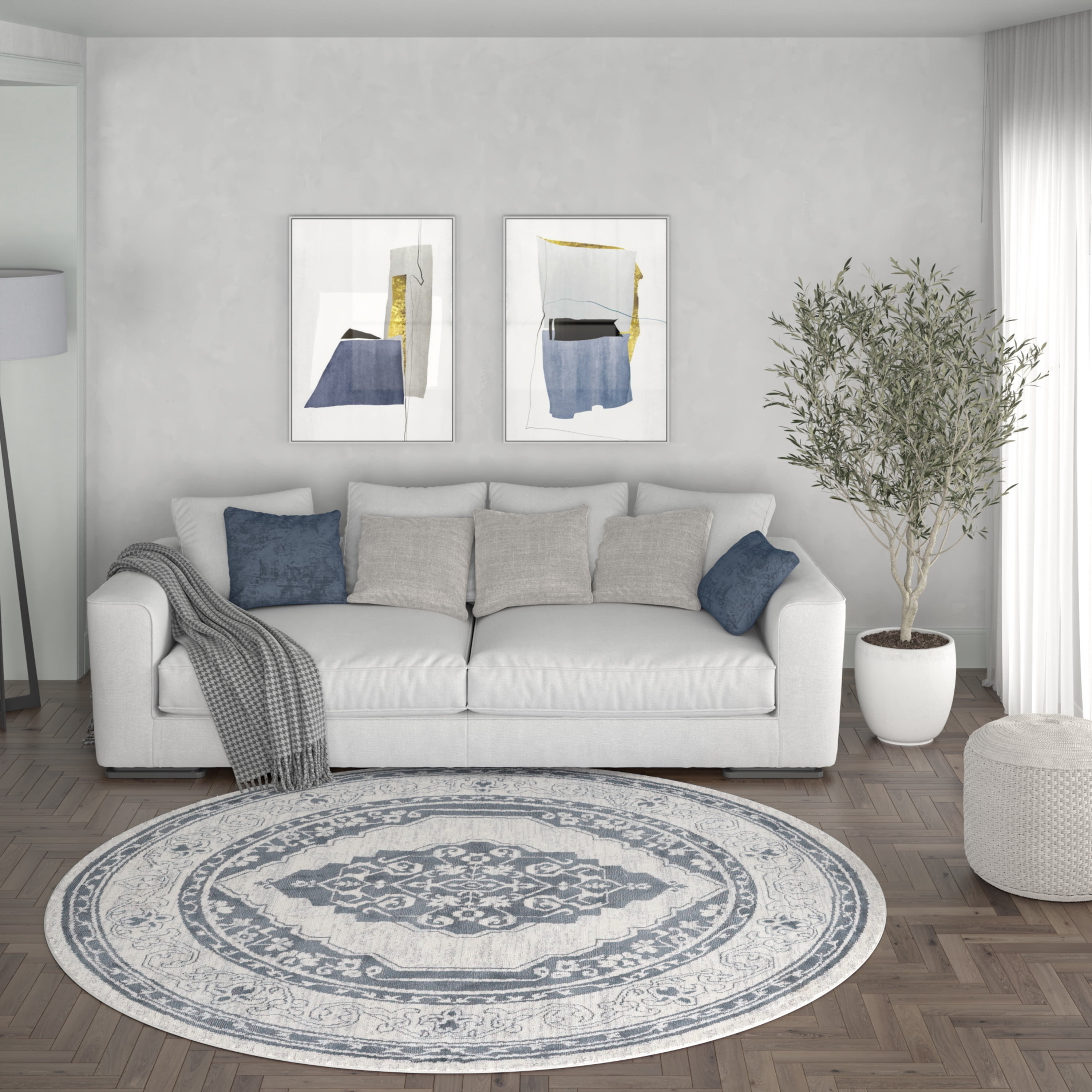 Madison Traditional 8' Round Gray and Cream Polypropylene Indoor Area Rug