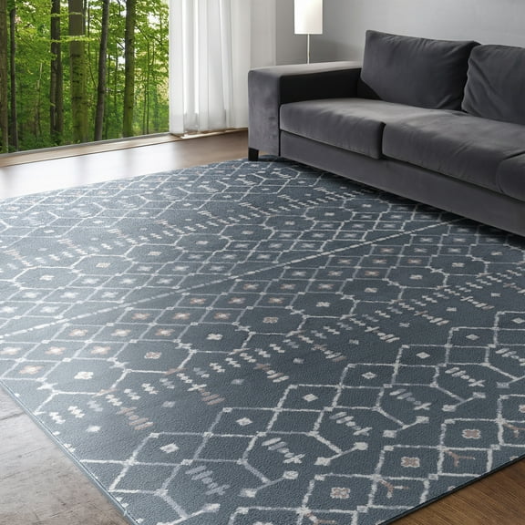 Madison Transitional 5' x 7' Dark Gray and Cream Polypropylene Indoor Area Rug