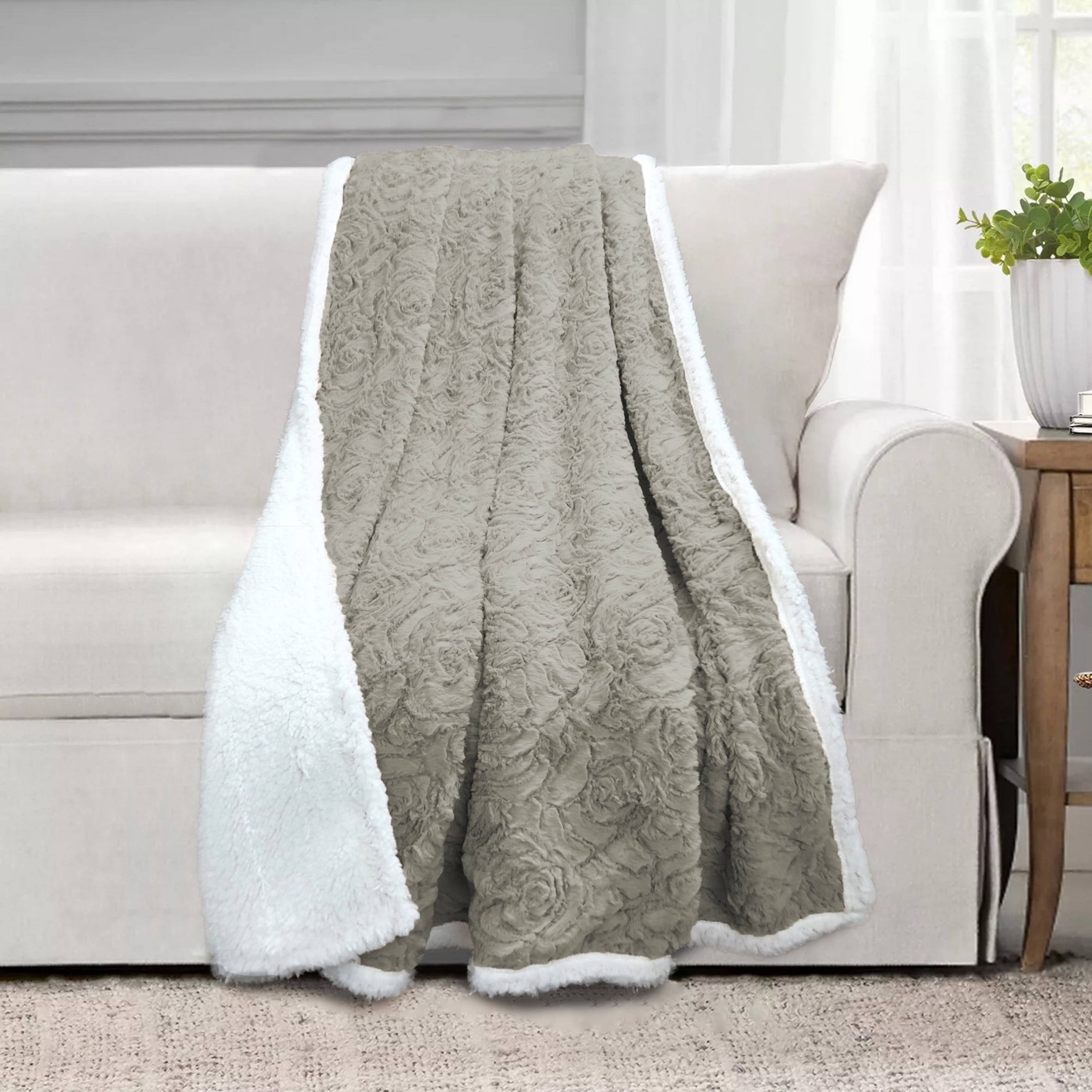Madrid Faux Fur Reverse to Sherpa Throw Tan 50x60