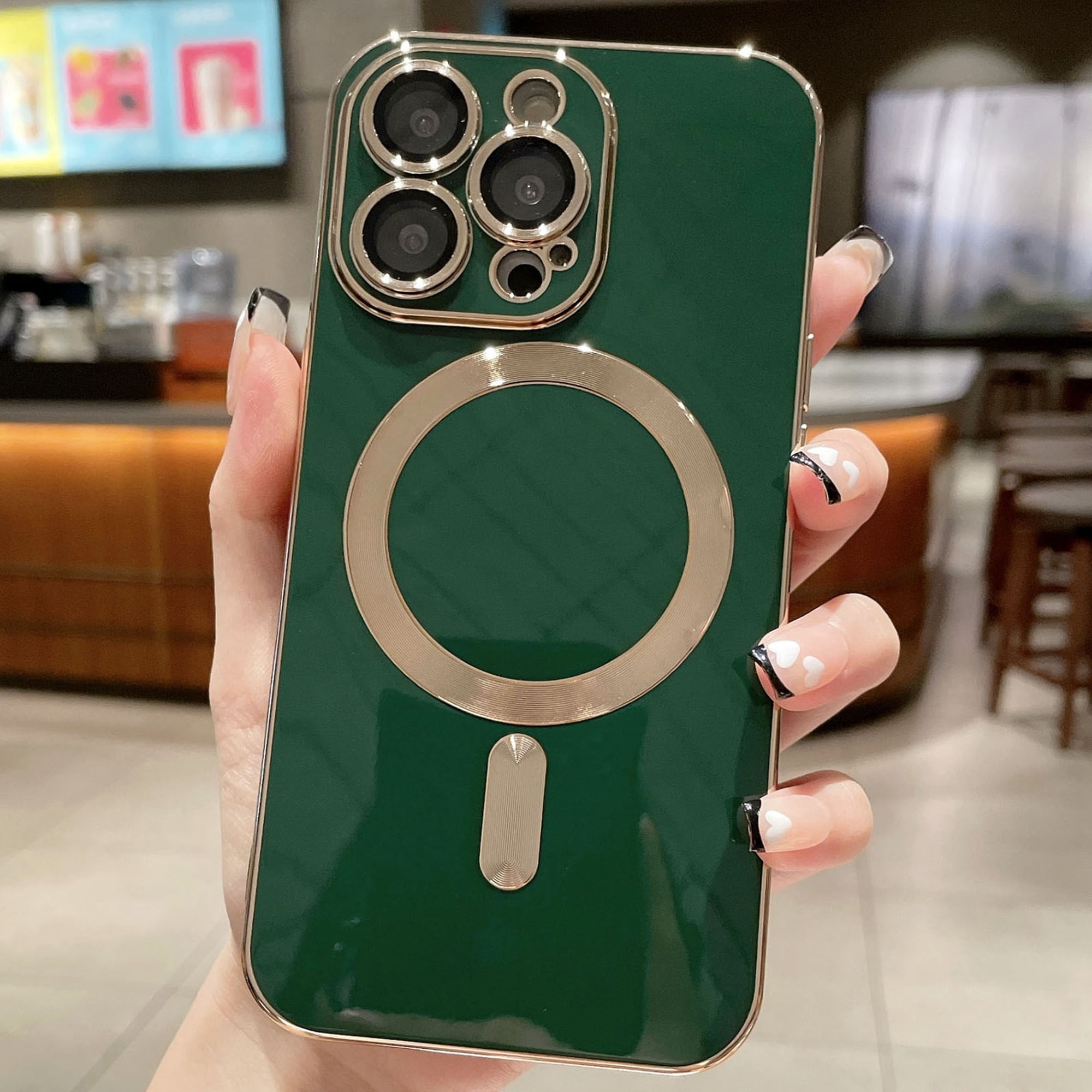 Apple iPhone 11 グリーン 本体　&magsafe case Strong Magnetic Case for iPhone 11 [Compatibilty with