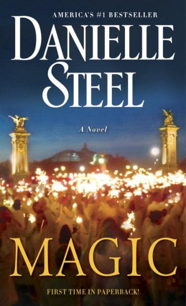 DANIELLE STEEL Magic : A Novel (Paperback)