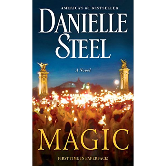 Pre-Owned Magic (Mass Market Paperback) 0425285448 9780425285442