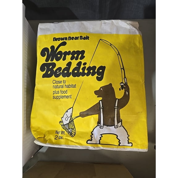 Magic Bear Worm Bedding, Brown, 2 Lb.