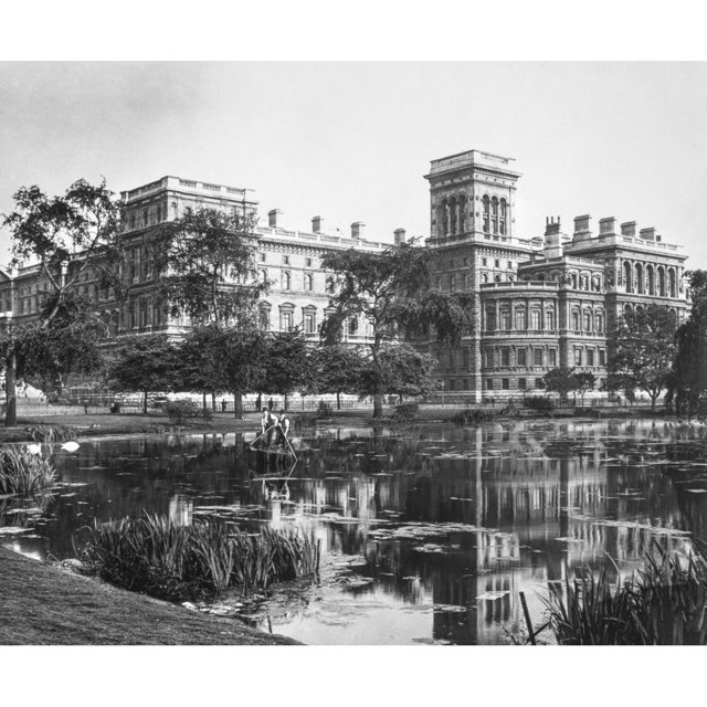 Magic Lantern slide circa 1900 views of London England in Victorian