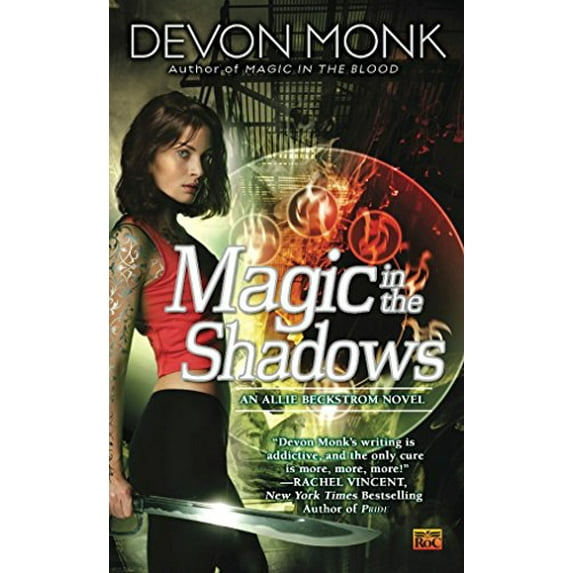Pre-Owned Magic in the Shadows (Allie Beckstrom, Book 3) (Mass Market Paperback) 0451462874