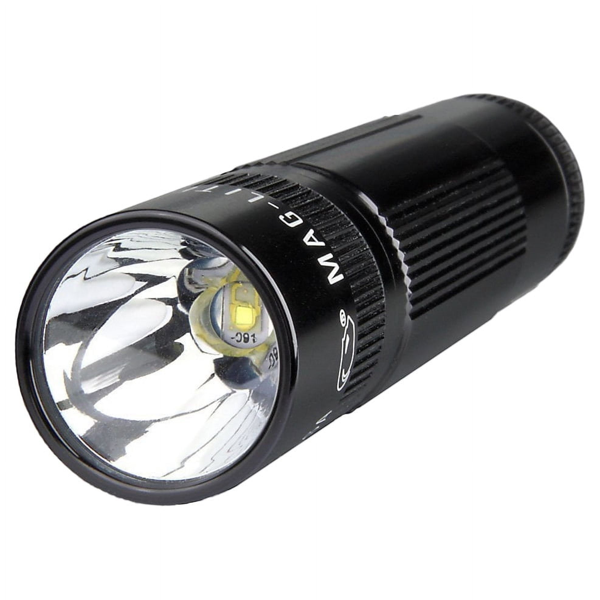 マグライト XL50 LED 3セル AAA フラッシュライト Maglite XL50 LED 3-Cell AAA Flashlight, Black - Basic