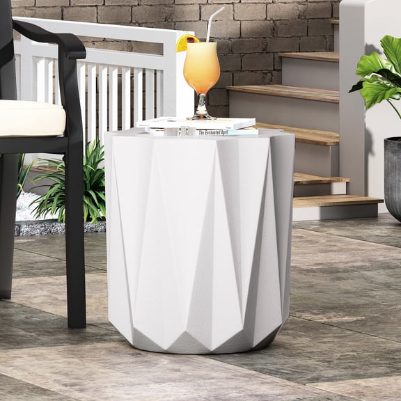 Magnesium Oxide Side Table - Star Top & Geometric Shape - Outdoor Reading Nook - Functional Elegance