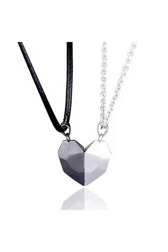 Magnetic Couple Heart Pendant Necklace for Men Women Half Heart Matching Pendant Necklace Boyfriend Girlfriend Couple Jewelry Best Friend Love Heart Pendant Gift