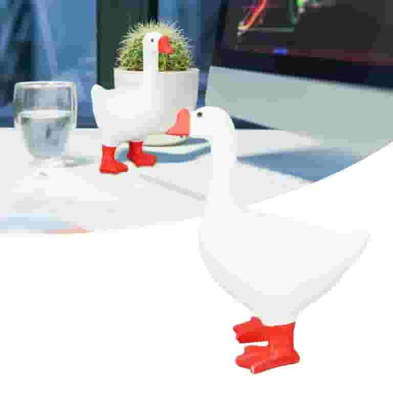Magnetic Goose Key Holder Cute Home Decor Statue,Office Table Desk