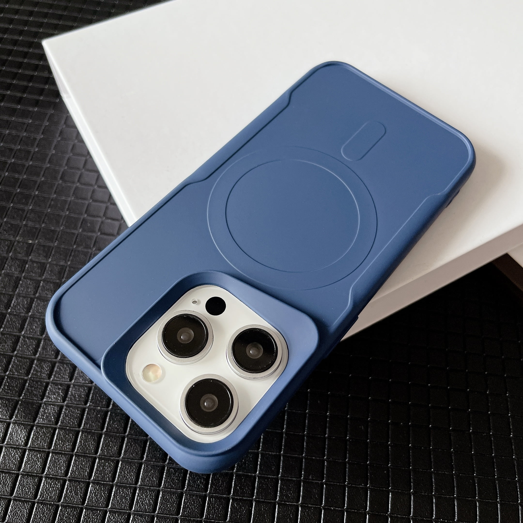 Magnetic Silicone Case for iPhone 11 Compatible with MagSafe