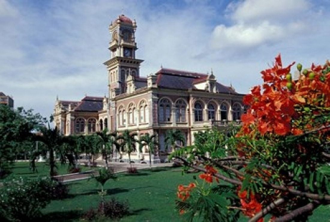 Magnificent Seven Mansion and grounds Port of Spain Trinidad Caribbean Canvas Art - Greg Johnston DanitaDelimont (36 x 24)