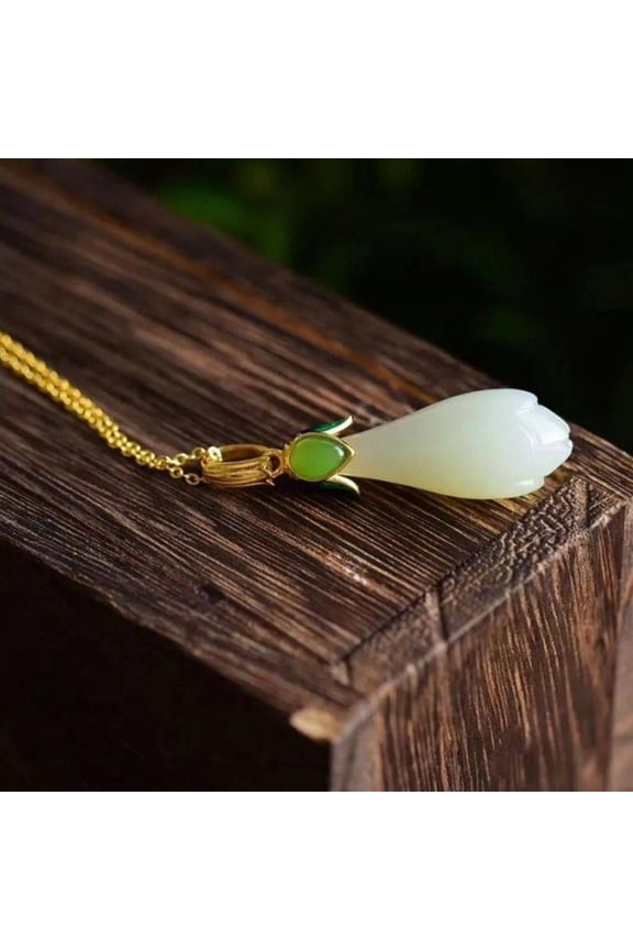 Magnolia Pendant Necklace Vintage Chinese Style Jewelry for Women Floral Lucky Charm Oriental Accessory for Hanfu Qipao