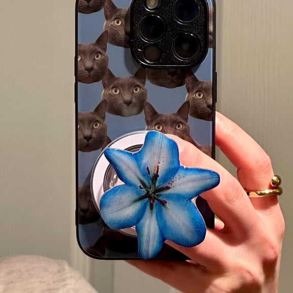 Magsafe Phone Grip: Blue Lily Magnetic Floral Phone and E-Reader Holder