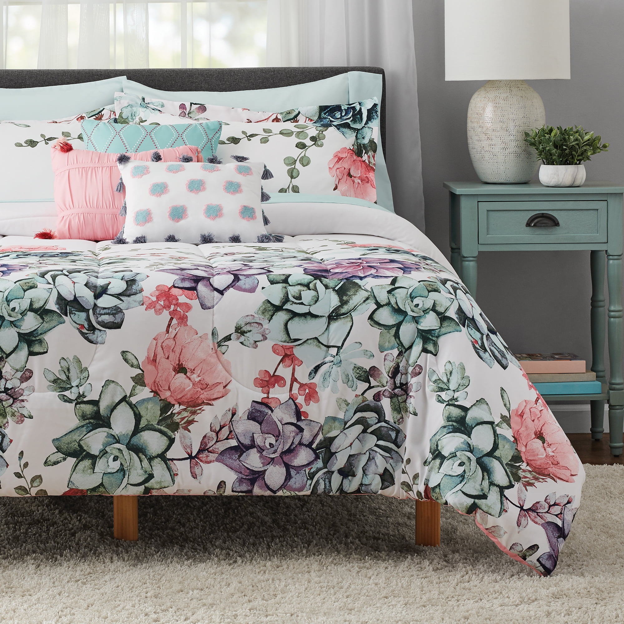 Mainstays 10-Piece White Floral Bed in a Bag, Queen