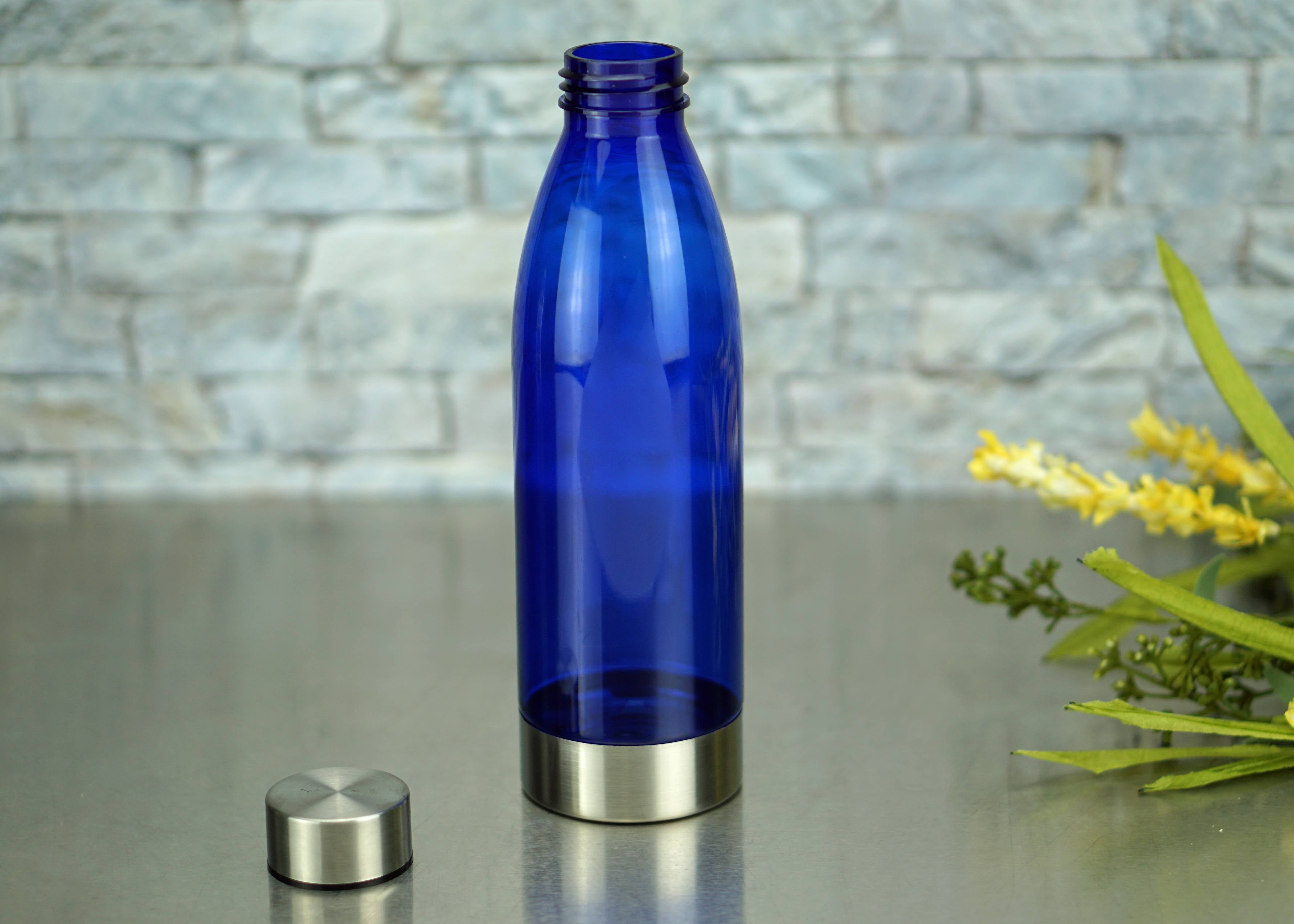 Mainstays 22 oz Blue Plastic Water Bottles with Screw Cap