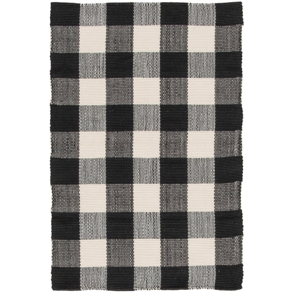 Mainstays 24 in x 36 in Black and White Plaid Indoor/Outdoor Layering Rug