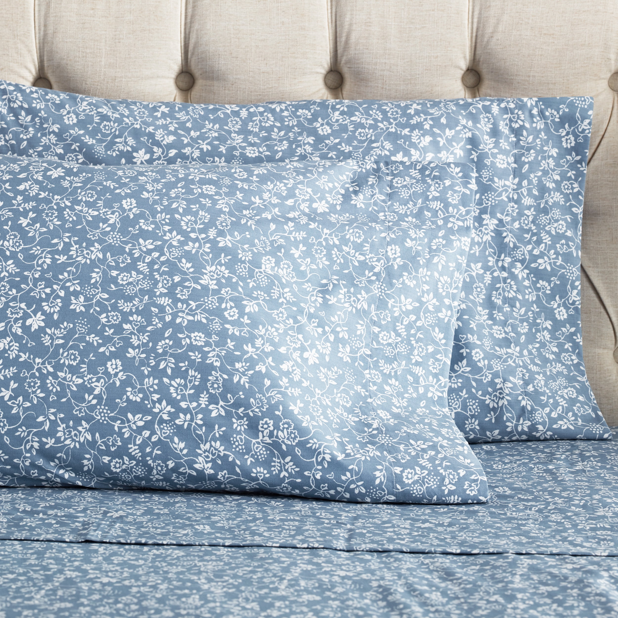 Mainstays 4Piece 300 Thread Count Blue Floral Print CVC Cotton Blend