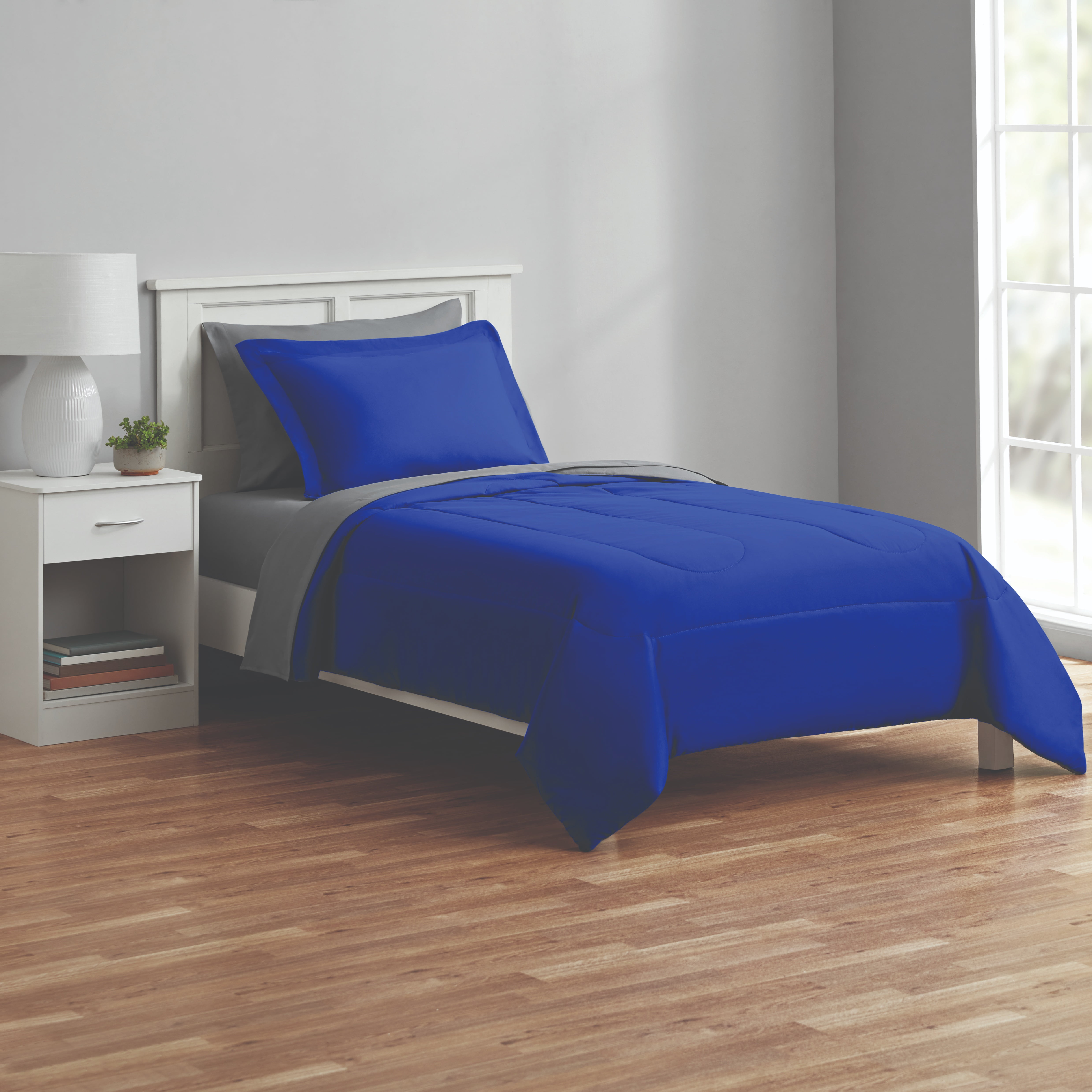 Mainstays 5-Piece Reversible Bed in a Bag Comforter Set with Sheets, Blue, Twin XL
