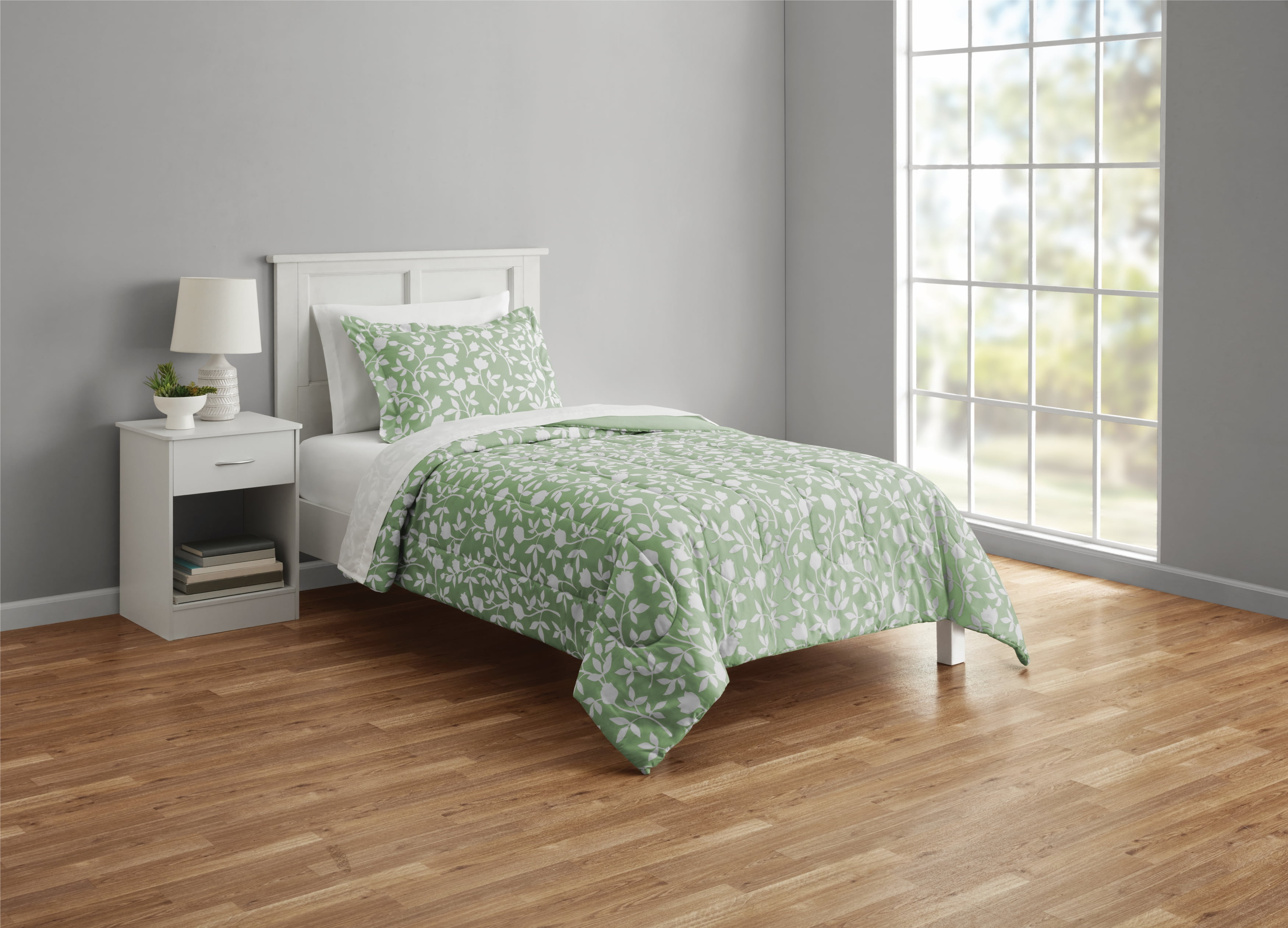 Mainstays 5 Piece Reversible Bed in a Bag Comforter Set with Sheets, Green Floral, Twin-XL