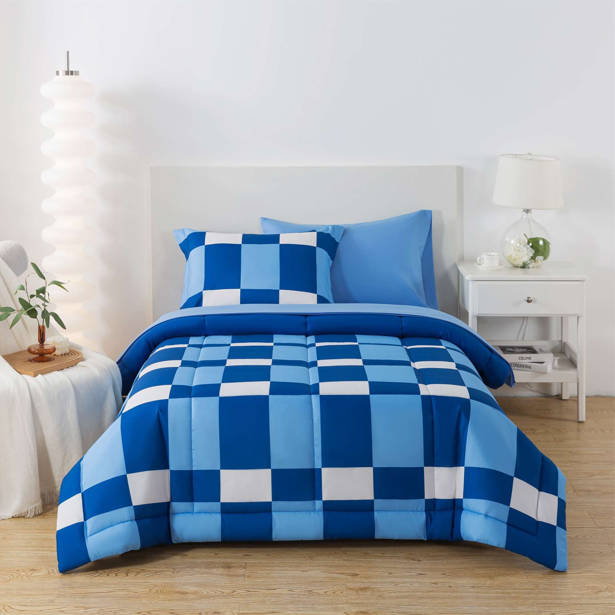 Mainstays 5-Piece Reversible Bed in a Bag with Laundry Tote, Blue Check, Twin-XL